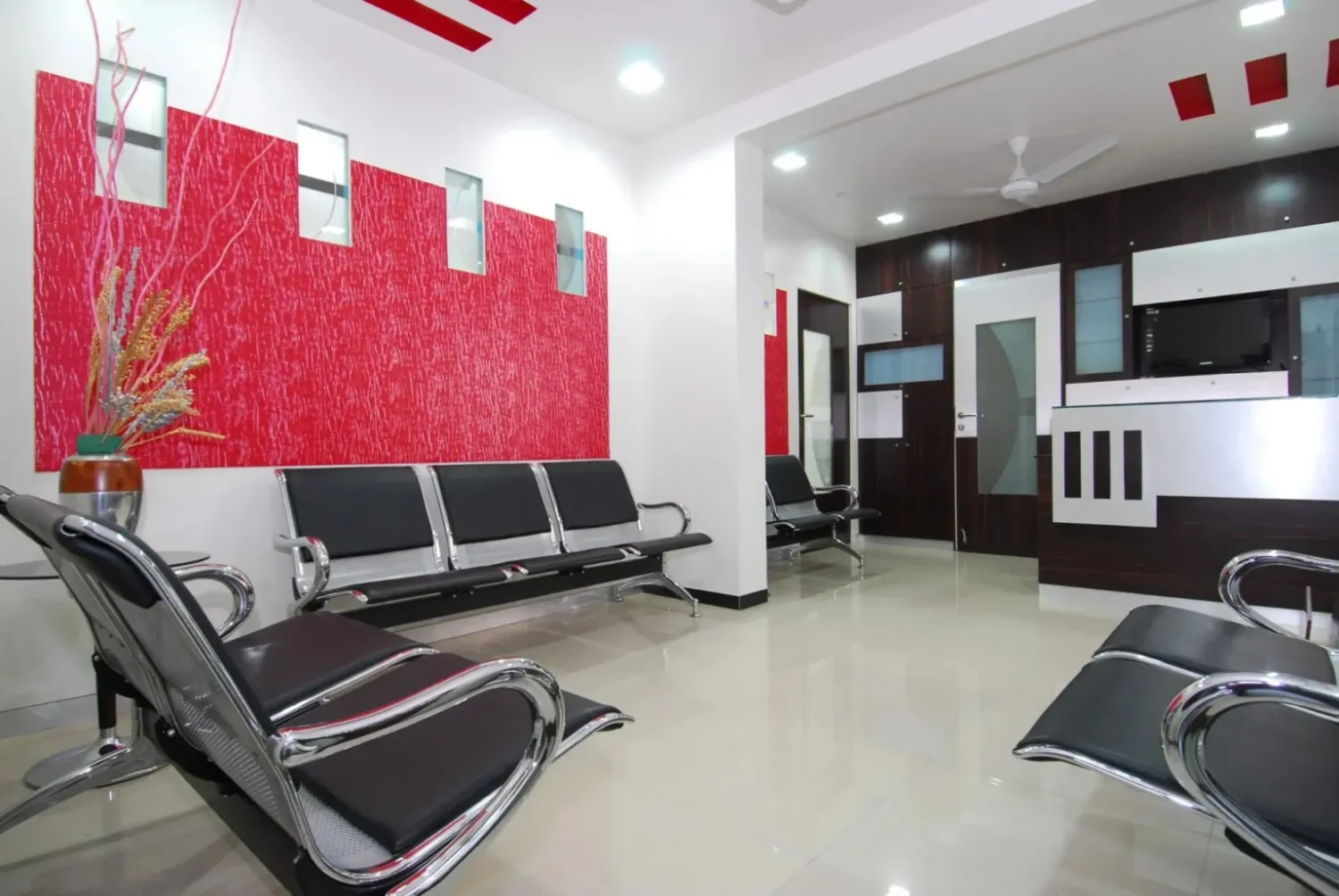 Dr. Kakde Dental Clinic Waiting Area